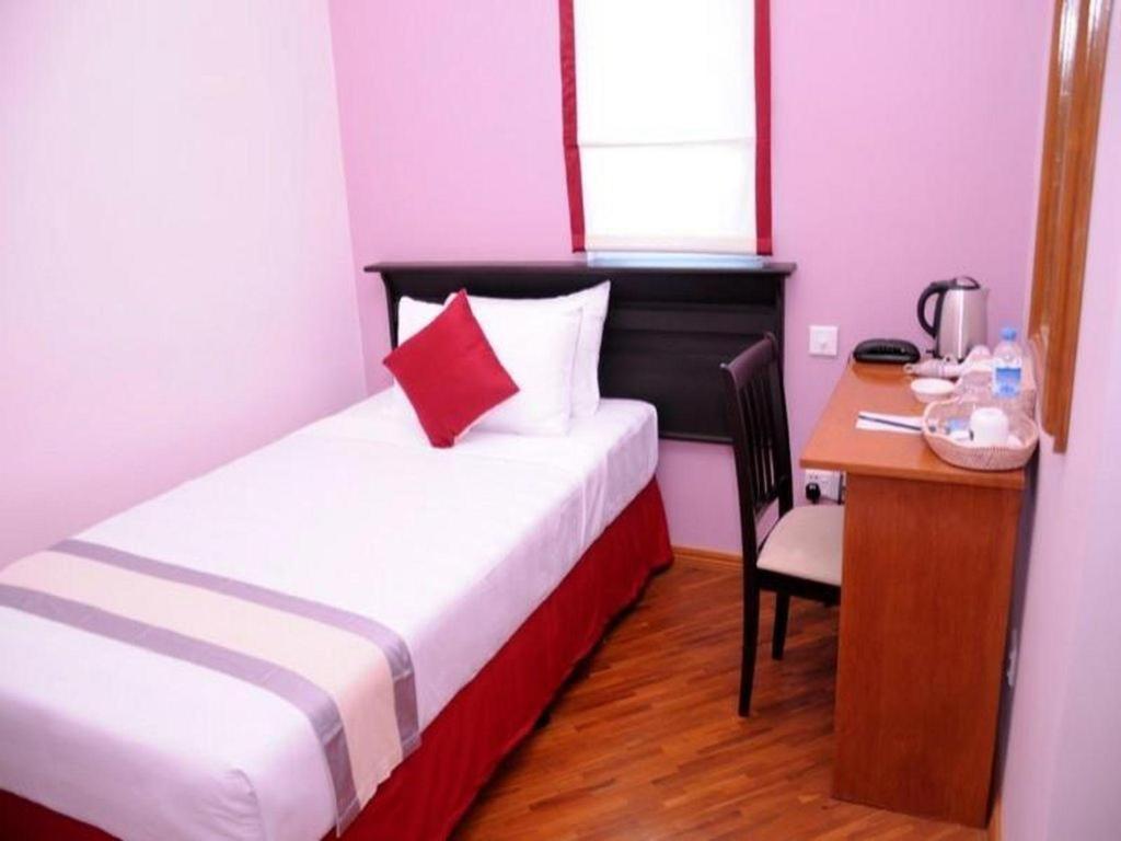 Golden Guest Hotel Тавой Экстерьер фото