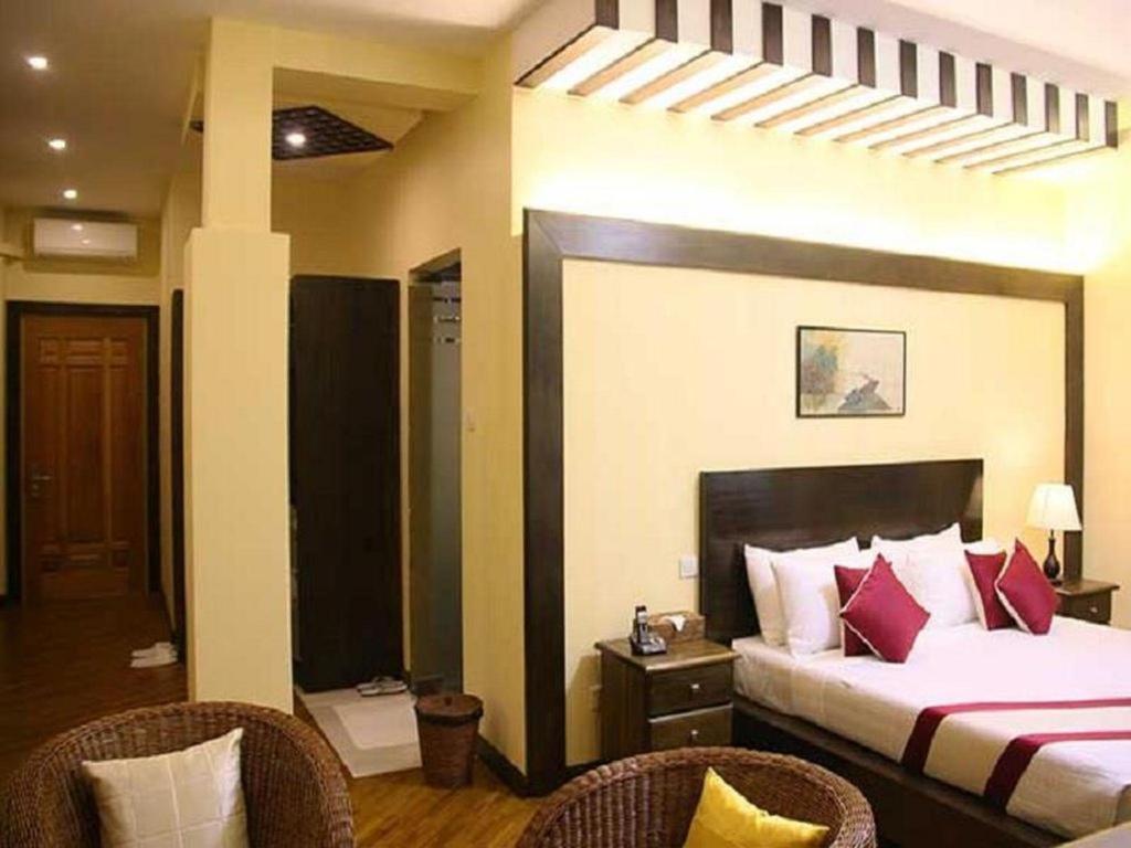 Golden Guest Hotel Тавой Экстерьер фото