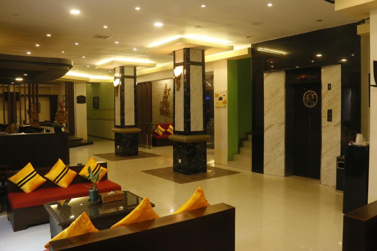 Golden Guest Hotel Тавой Экстерьер фото