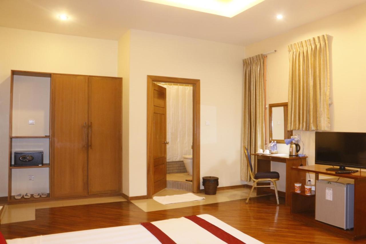 Golden Guest Hotel Тавой Экстерьер фото