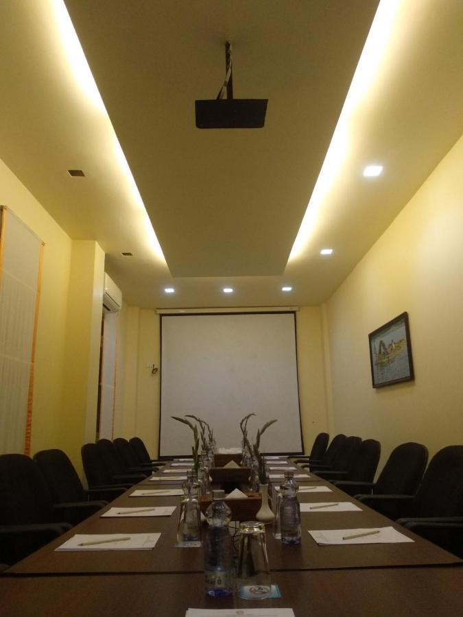 Golden Guest Hotel Тавой Экстерьер фото